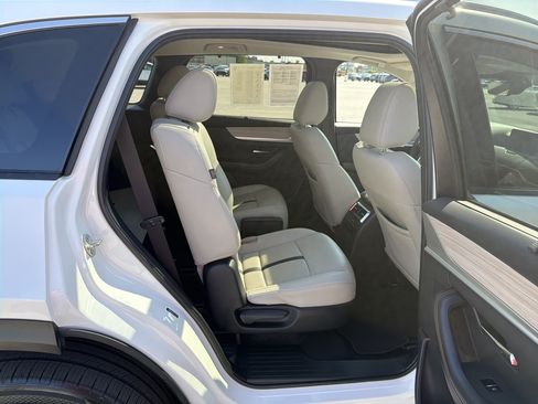 Certified 2024 MAZDA CX-90 Plug-In Hybrid w/ Premium Pkg AWD/4WD image 76
