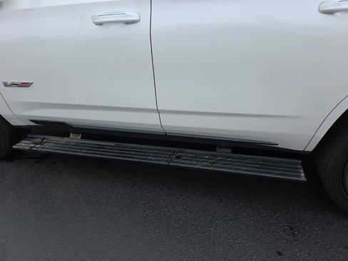 Used 2025 Cadillac Escalade V image 17