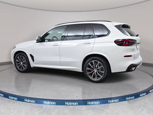 New 2026 BMW X5 xDrive50e w/ M Sport Package AWD/4WD image 7