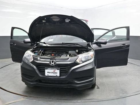Used 2017 Honda HR-V LX image 45
