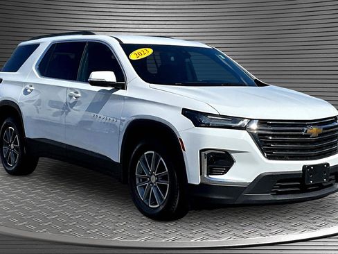 Used 2023 Chevrolet Traverse LT w/ LPO, Floor Liner Package AWD/4WD image 1