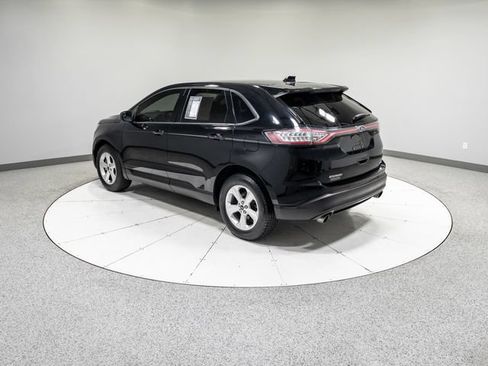 Used 2018 Ford Edge SE FWD image 28