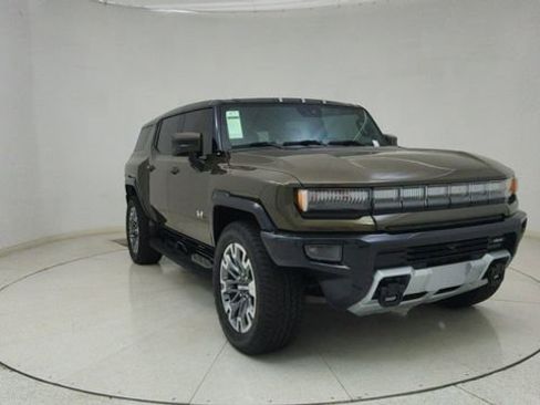 Used 2025 GMC Hummer EV 2X w/ LPO, Cargo Utility Package image 64