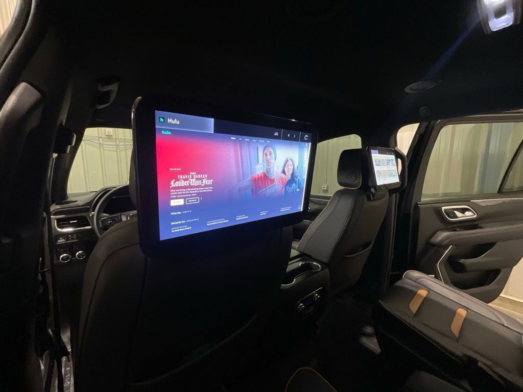 Used 2023 GMC Yukon AT4 w/ LPO, Floor Liner Package AWD/4WD image 12