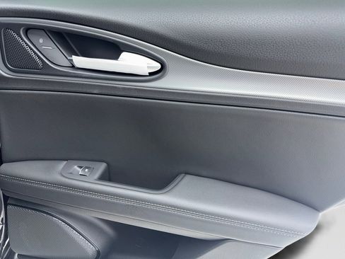 New 2025 Alfa Romeo Stelvio Sprint w/ Convenience Package image 41