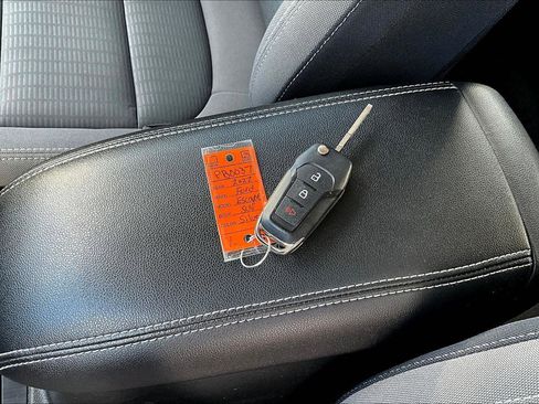 Used 2022 Ford Escape S image 11