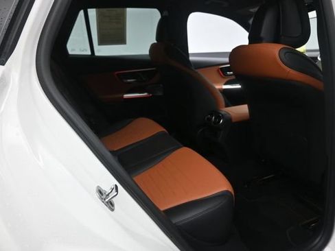 Used 2026 Mercedes-Benz GLC 300 image 26