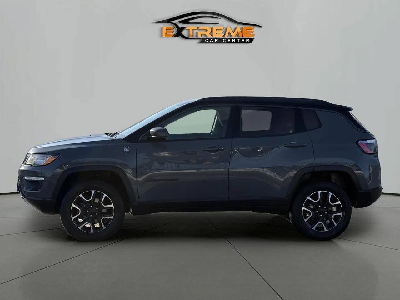 Used 2021 Jeep Compass Trailhawk w/ Trailer Tow Group AWD/4WD image 3
