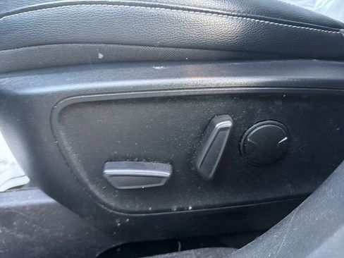 Certified 2020 Ford Escape Titanium image 6