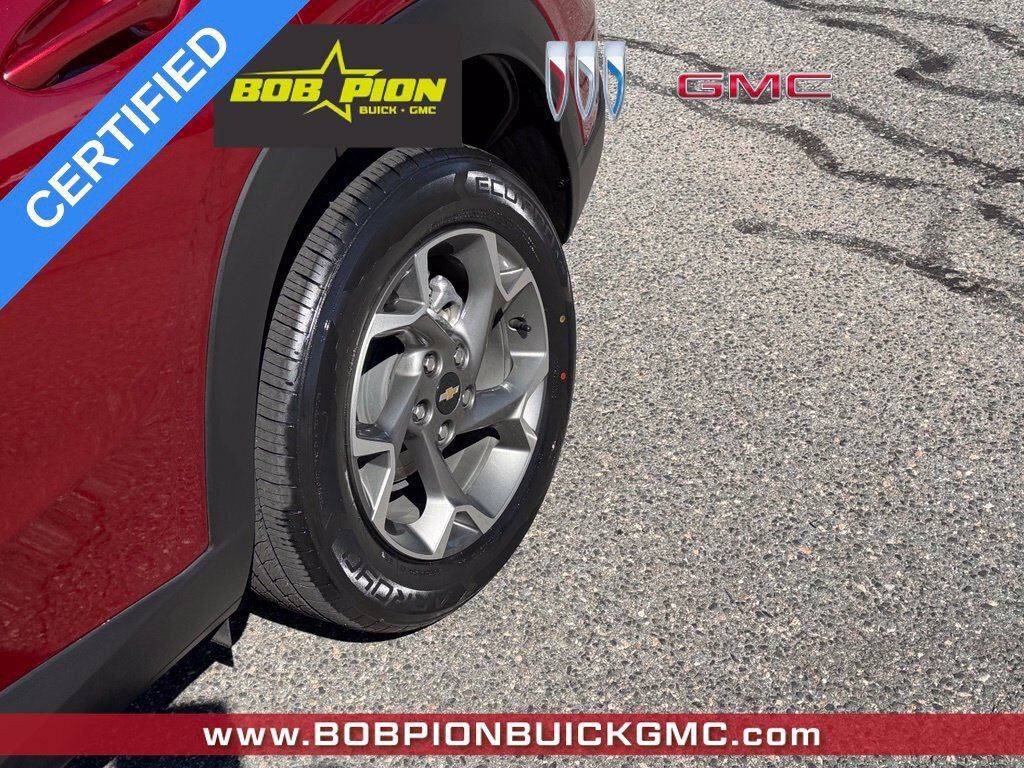 Certified 2025 Chevrolet Trax LT FWD image 8