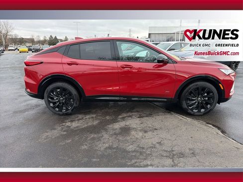 New 2026 Buick Envista Sport Touring image 2