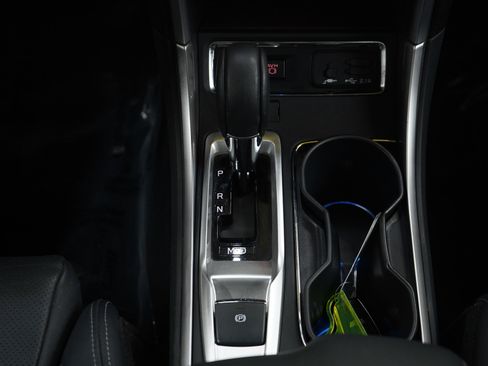 Used 2021 Subaru Ascent Limited w/ Technology Package image 19