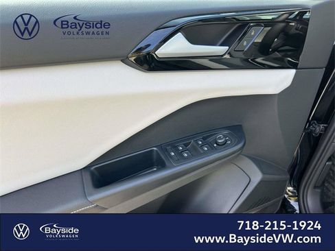 New 2026 Volkswagen Taos S image 15