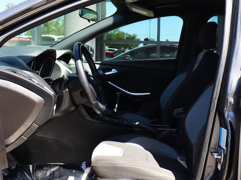 Used 2018 Ford Focus ST FWD image 37