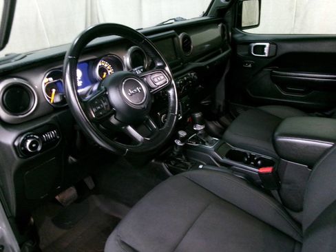 Used 2021 Jeep Wrangler Sport image 12
