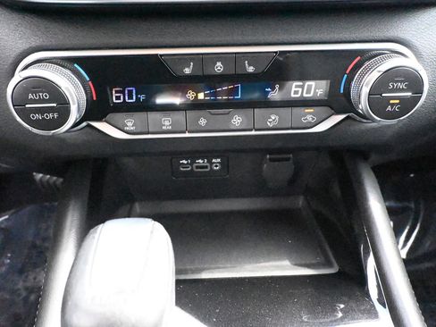 Used 2021 Nissan Altima 2.5 Platinum AWD/4WD image 20