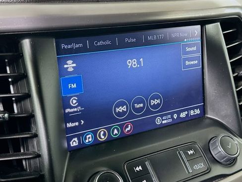 Used 2022 GMC Acadia AT4 w/ Technology Package AWD/4WD image 16