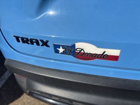 Used 2024 Chevrolet Trax RS image 8