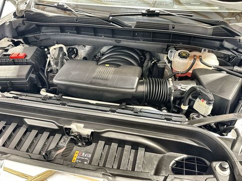 Used 2023 GMC Sierra 1500 SLT w/ SLT Convenience Package image 10