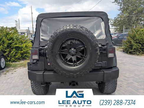 Used 2015 Jeep Wrangler Unlimited Sport w/ Connectivity Group image 4