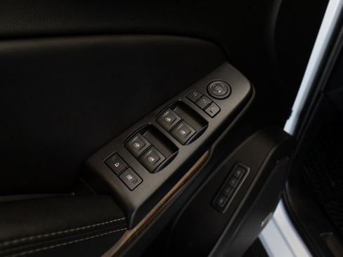 Used 2019 GMC Yukon Denali w/ Denali Ultimate Package image 19