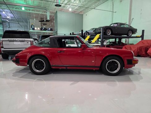 Used 1987 Porsche 911 Carrera image 18