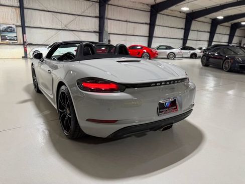 Used 2019 Porsche 718 Boxster RWD image 90