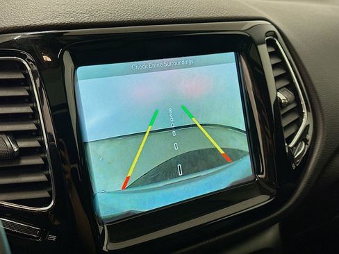 Used 2018 Jeep Compass Limited w/ Navigation Group image 23