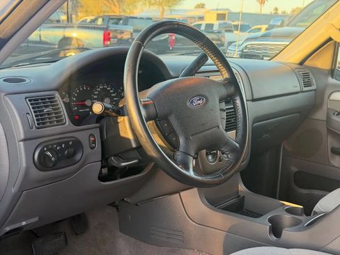 Used 2004 Ford Explorer Sport XLT AWD/4WD image 19