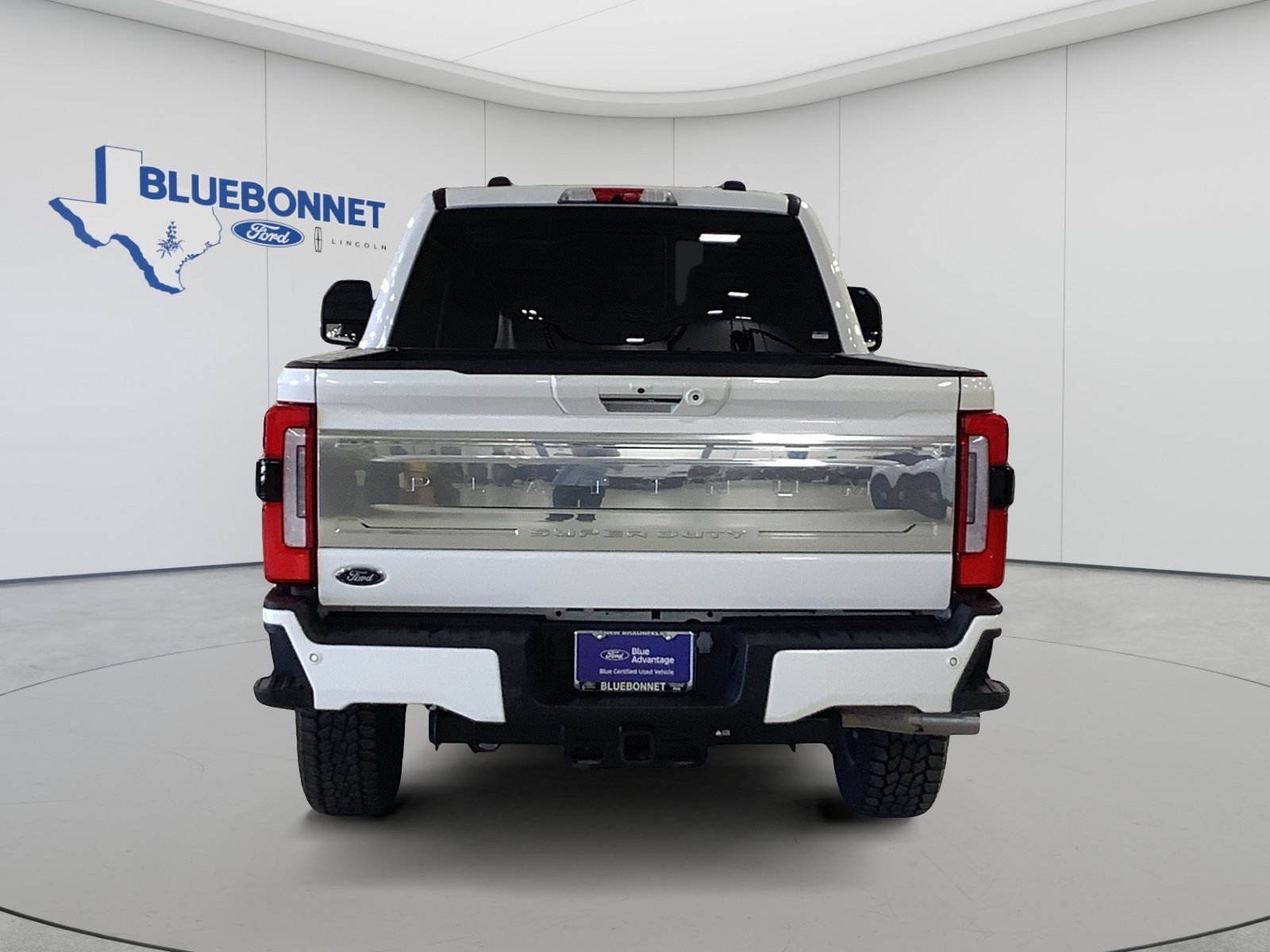 Used 2024 Ford F250 Platinum AWD/4WD image 6
