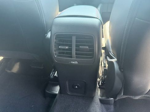 New 2025 Ford Escape ST-Line w/ Tech Pack #1 FWD image 37