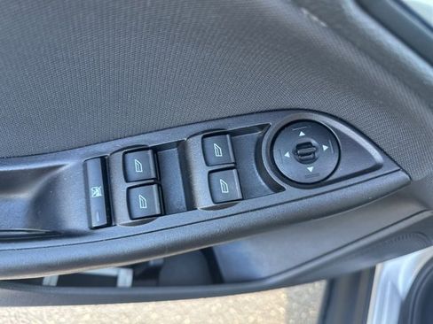 Used 2018 Ford Focus SE image 10