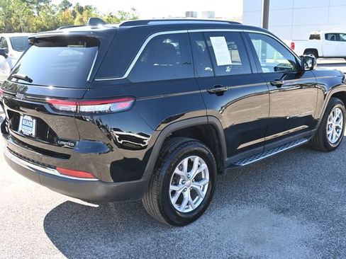 Used 2023 Jeep Grand Cherokee Limited image 5