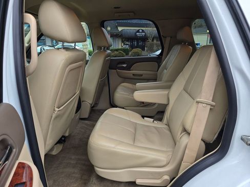 Used 2009 GMC Yukon SLT w/ Preferred Package image 19