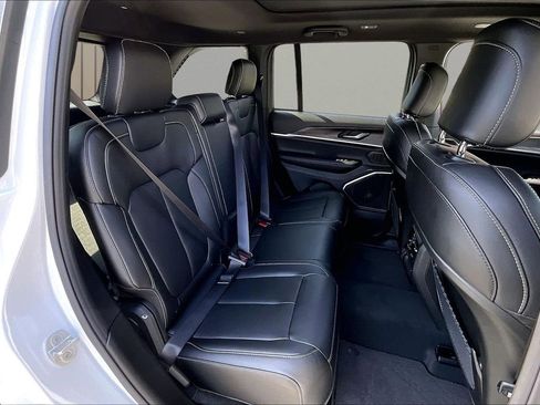 New 2026 Jeep Grand Cherokee Limited w/ Limited Altitude Package RWD image 18