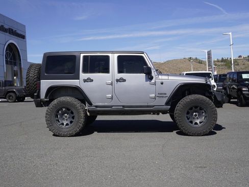 Used 2015 Jeep Wrangler Unlimited Sport w/ Quick Order Package 24S image 3