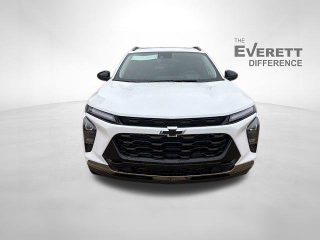 New 2026 Chevrolet Trax ACTIV w/ Sunroof Package FWD image 2