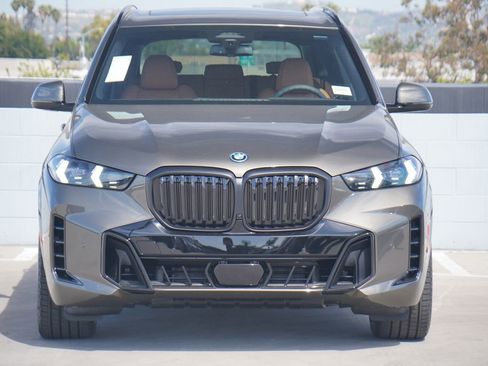 New 2026 BMW X5 xDrive50e w/ M Sport Package image 2