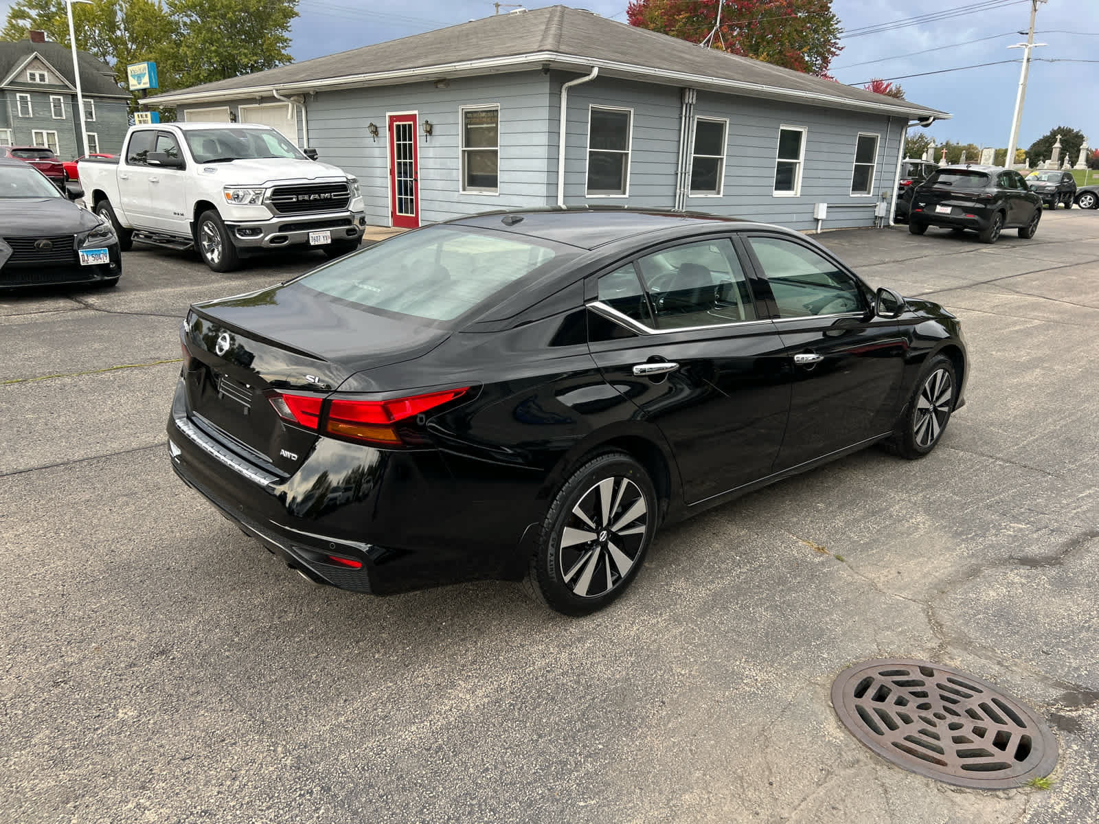 Used 2022 Nissan Altima 2.5 SL AWD/4WD image 7