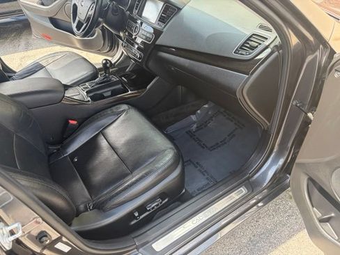 Used 2016 Kia Cadenza Premium FWD image 35