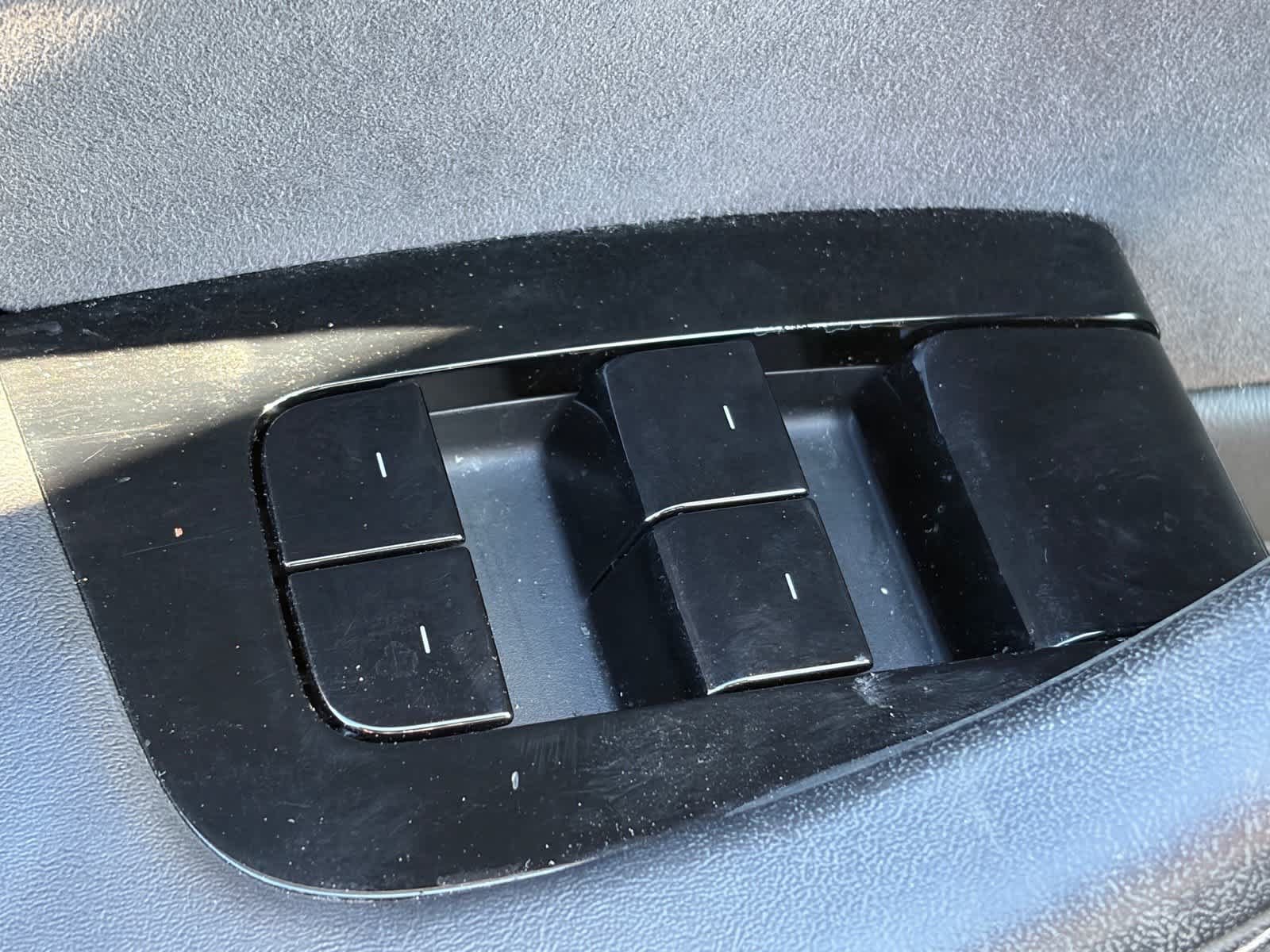 Used 2018 Tesla Model 3 AWD/4WD image 6