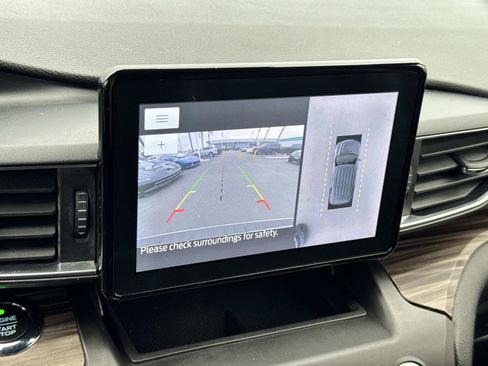 Used 2020 Ford Explorer Limited image 32