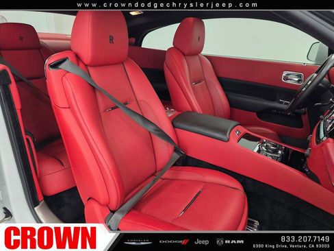 Used 2019 Rolls-Royce Wraith RWD image 19