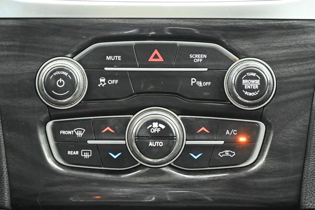 Used 2021 Chrysler 300 Touring L RWD image 30