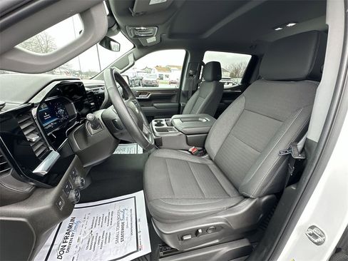 Used 2023 Chevrolet Silverado 1500 LT image 11