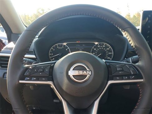 Certified 2023 Nissan Altima 2.5 SR w/ SR Premium Package image 20