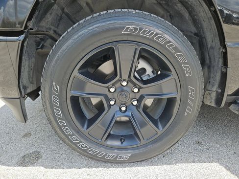 Used 2024 RAM 1500 Lone Star AWD/4WD image 30