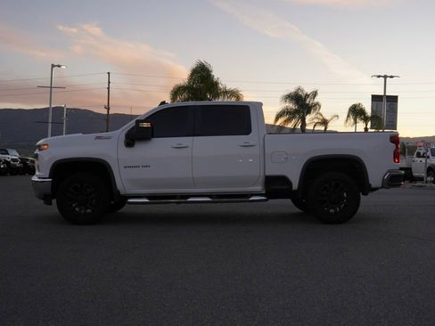 Used 2022 Chevrolet Silverado 2500 LT w/ Convenience Package image 7