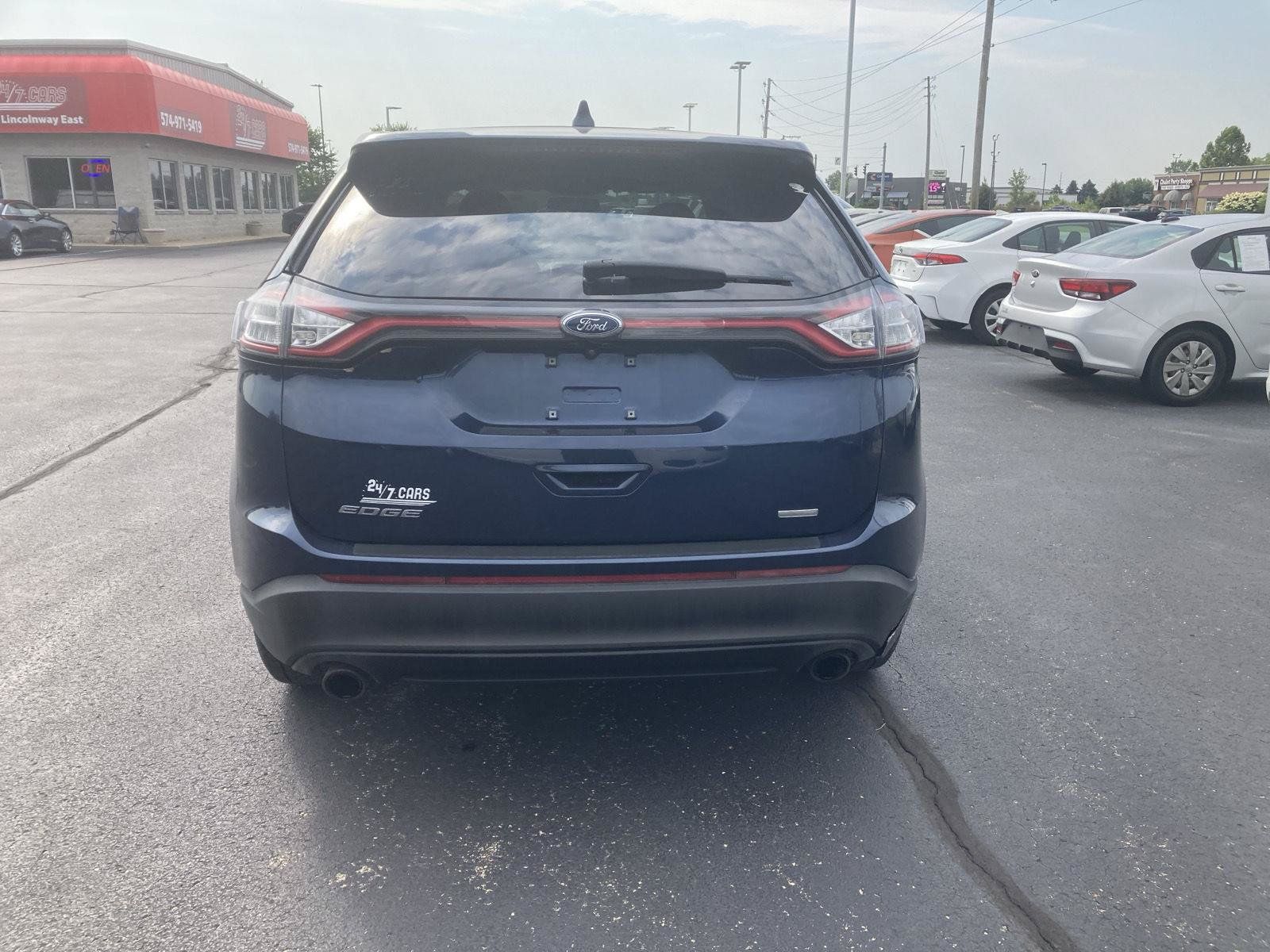 Used 2017 Ford Edge SE FWD image 6