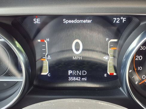 Used 2021 Jeep Wrangler Sport AWD/4WD image 17